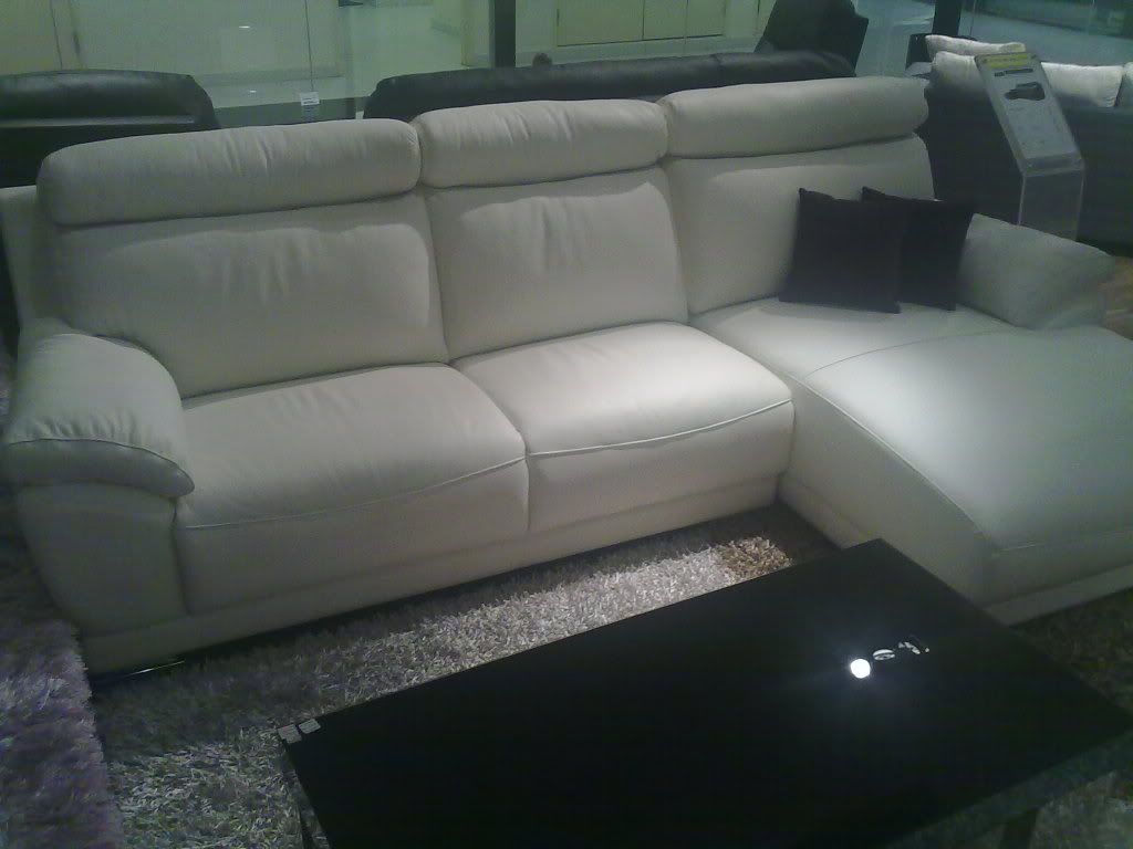 Sofa2.jpg