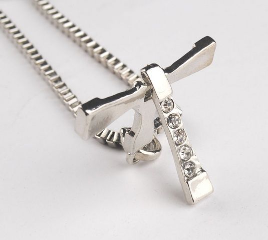 and THE PENDANT VIN DIESEL Necklace  Hot cross pendant diesel The FAST Chain FURIOUS CROSS vin