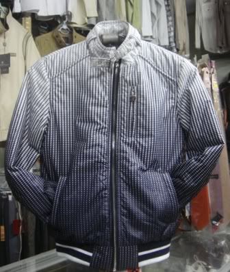 Cửa hàng 124 Hoàng Văn Thụ mới về áo vest kiểu cực độc cho anh em Hải Phòng