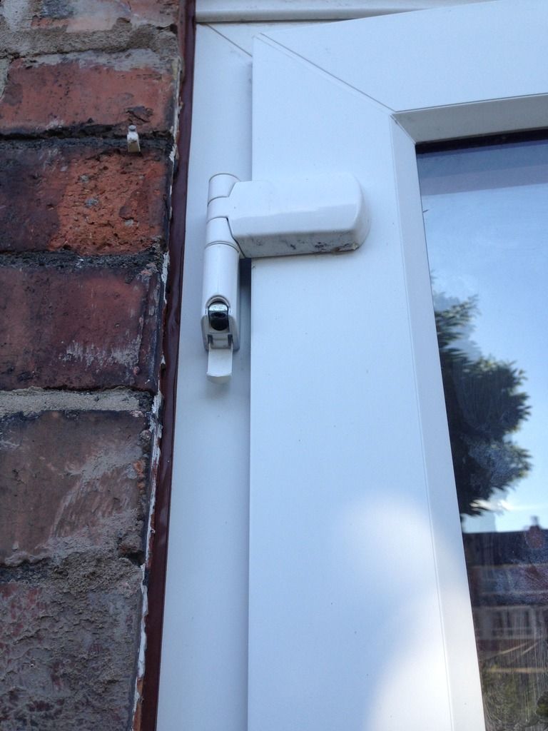 UPVc French Door problem, not closing www.ultimatehandyman.co.uk