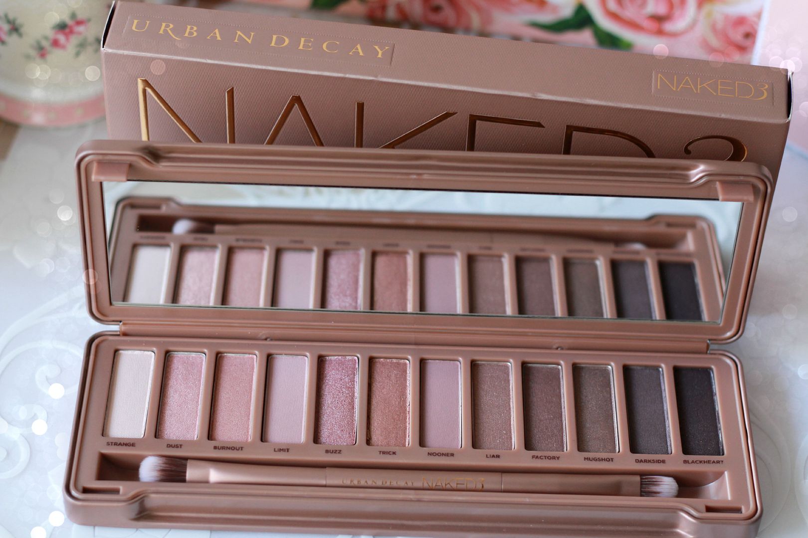 Makeup Madness: Dupe! Urban Decay Naked 3 Palette