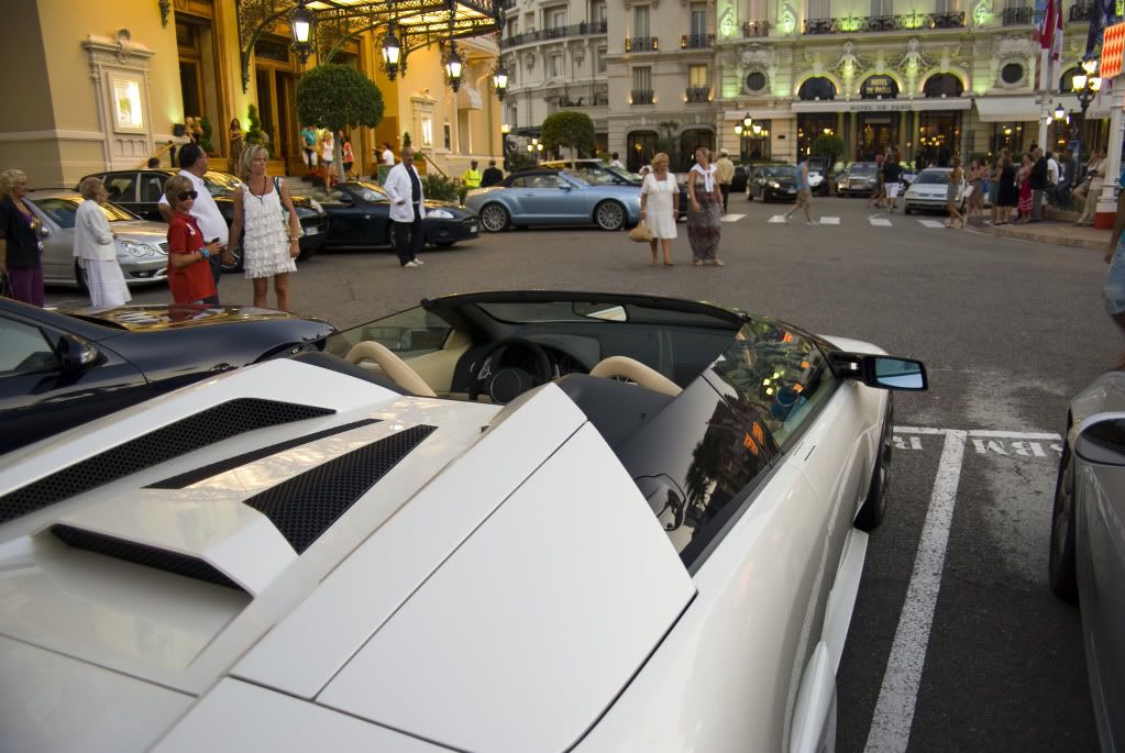 http://i1193.photobucket.com/albums/aa355/thomasSwe/Monaco%20trip/DSC_0022copy.jpg