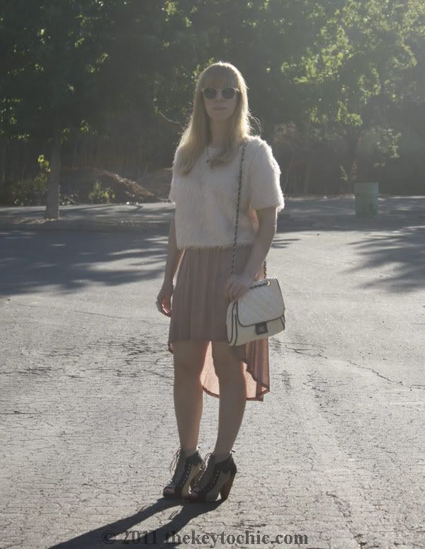 Forever 21 fuzzy sweater, high-low hem fishtail skirt, Topshop Armour boots, southern California fashion blog, Los Angeles fashion blog