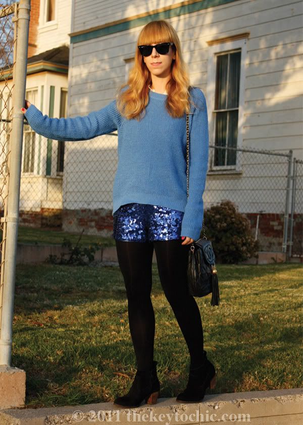 Forever 21 sequin shorts, Old Navy textured sweater, Dolce Vita Jamison boots, Los Angeles fashion blog