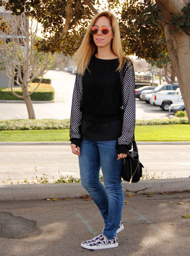 Los Angeles fashion blogger The Key To Chic wears the sports luxe trend with a Target mesh top, Zara skinny jeans, and Pater Pilotto for Target geometric slip on sneakers