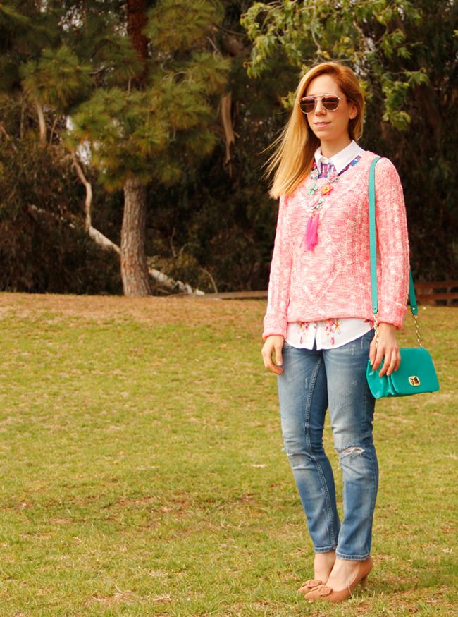 LA fashion blogger The Key To Chic wears a Shop Grayson marled cable kit sweater, Topshop layered flower tassel necklace, Zara jeans, and Boohoo Laila bow pumps