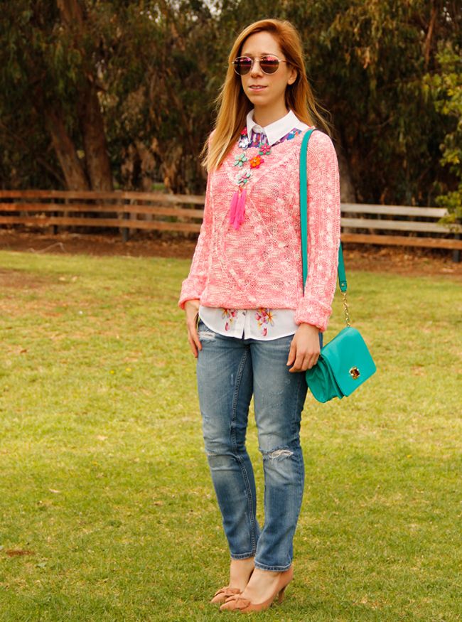 LA fashion blogger The Key To Chic wears a Shop Grayson marled cable kit sweater, Topshop layered flower tassel necklace, distressed Zara jeans, and Boohoo Laila bow pumps