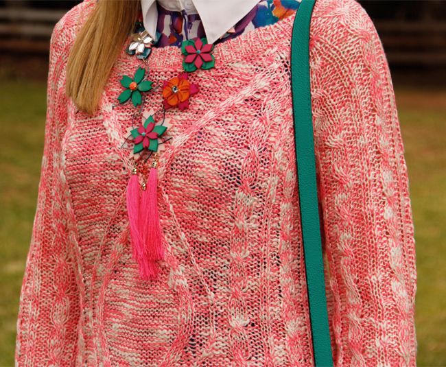 LA fashion blogger The Key To Chic wears a Shop Grayson marled cable kit sweater and a Topshop layered flower tassel necklace