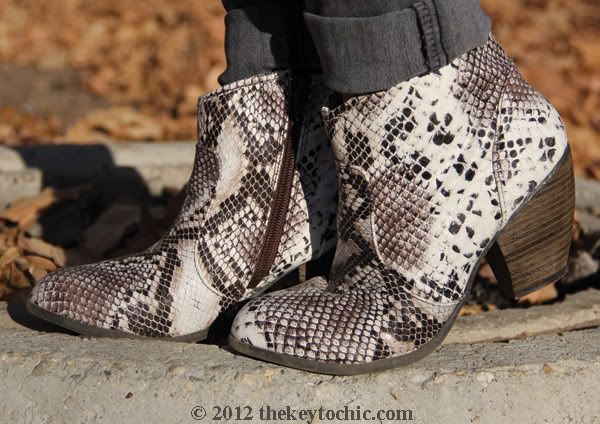 snakeskin ankle boots, python print booties, Los Angeles fashion blogger, southern California fashion blog
