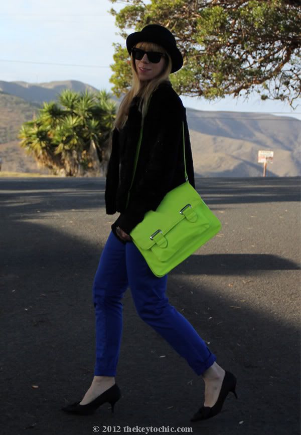 neon handbag, Lucky Brand Charlie skinny skimmer capri jeans, kitten heels, Los Angeles fashion blogger, southern California fashion blog