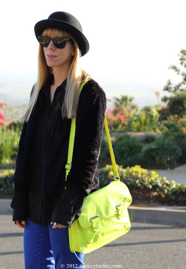 neon handbag, Lucky Brand Charlie skinny skimmer capri jeans, kitten heels, Los Angeles fashion blogger, southern California fashion blog