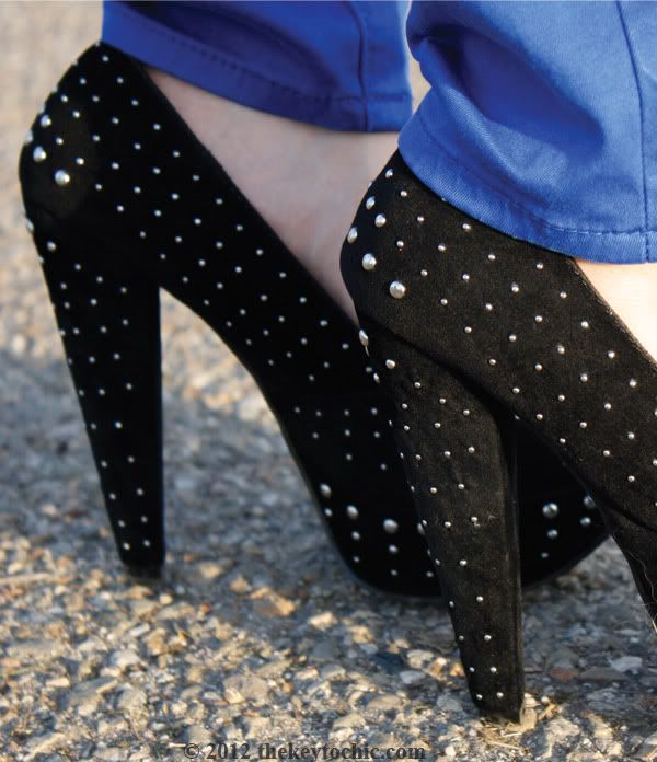Shiekh studded platform pumps
