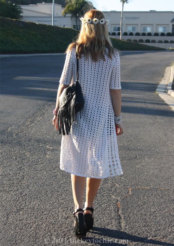 Forever 21 maxi crochet cardigan, H&M fringe handbag