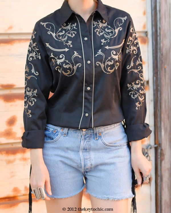 Roper Western blouse, cowgirl embroidered top, DIY fringe cutoff shorts, Levi's shorts, Los Angeles fashion blogger