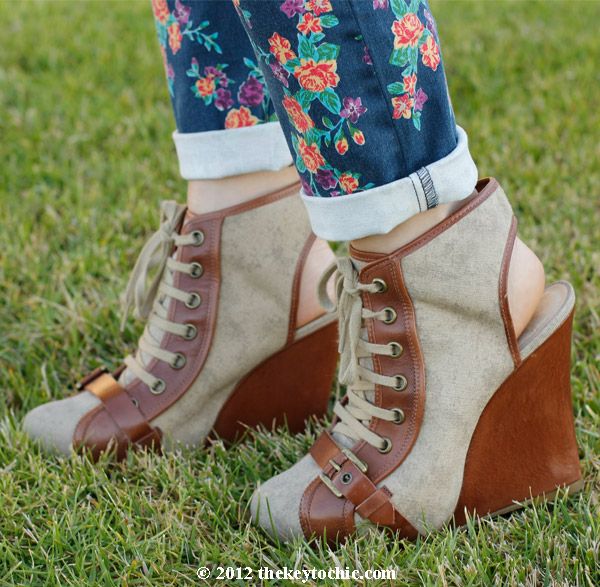 cable knit sweater, Mossimo blue floral jeans, Target floral denim, Topshop ankle boots, Los Angeles fashion blog