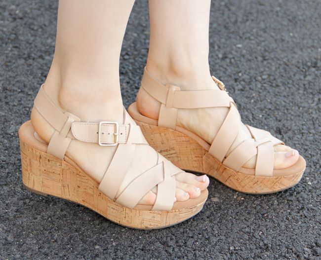 Clarks Caslynn Cheryl wedges in nude leather