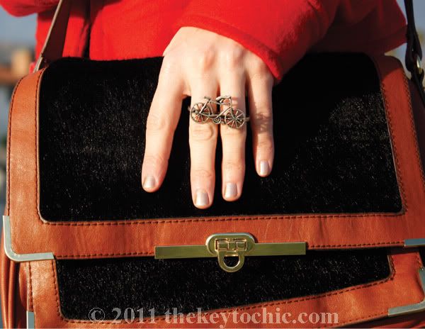 Lylif pedal away bike ring, H&M two-tone bag