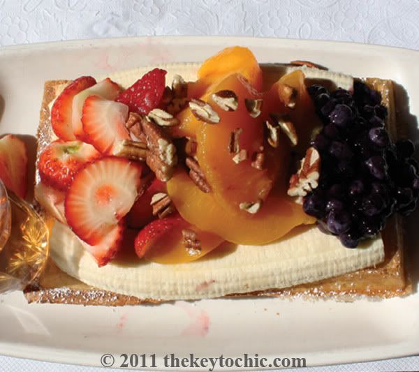 Belgian Cafe Banana Supreme waffle