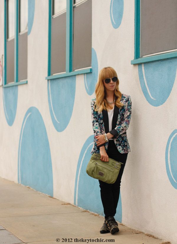 LC Lauren Conrad floral blazer, black skinny jeans, starburst ankle boots, Los Angeles fashion blog