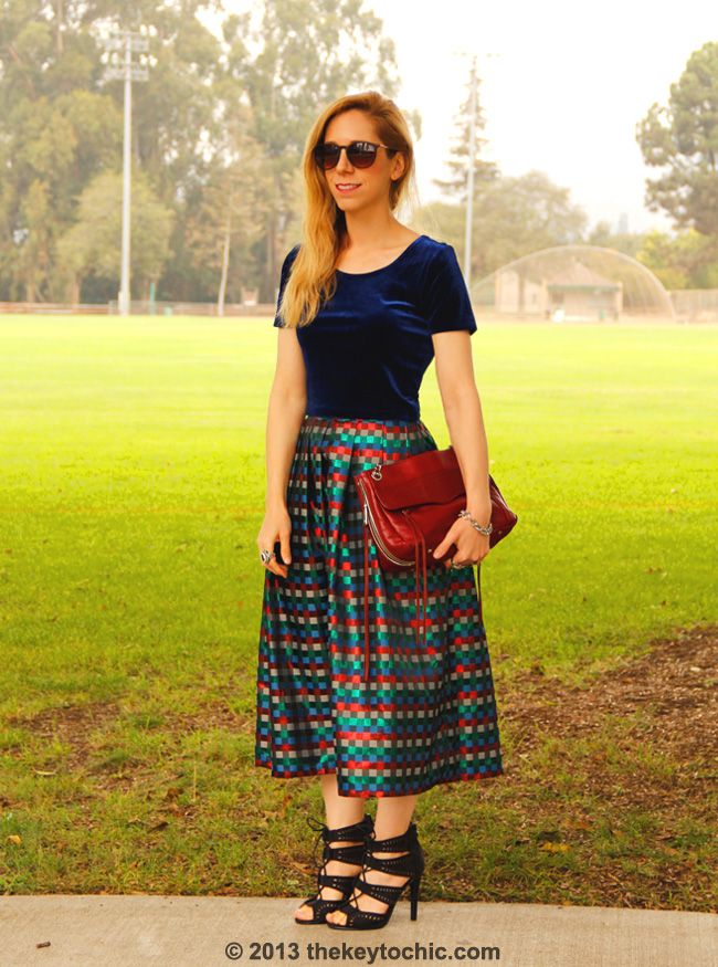 Los Angeles fashion blogger The Key To Chic wearing a Forever 21 velvet crop top and vintage midi skirt with Charlotte Russe laser cut heels.