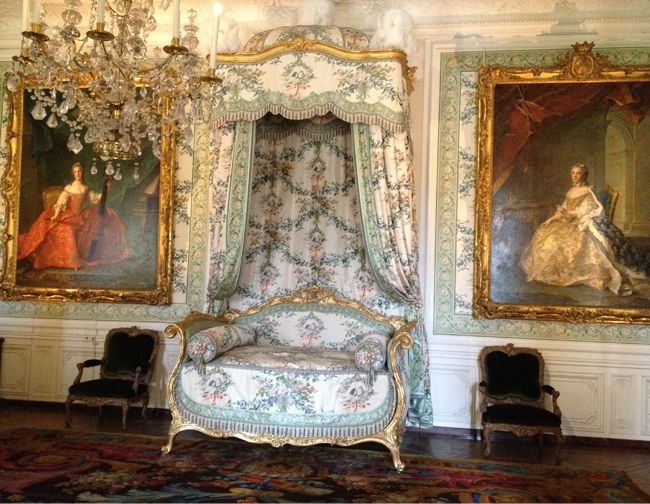 Versailles Interior bedroom