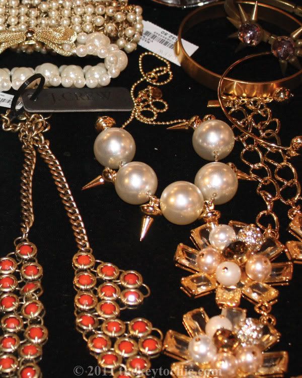 Hart of Dixie wardrobe, Lemon's jewelry, J/ Crew jewelry