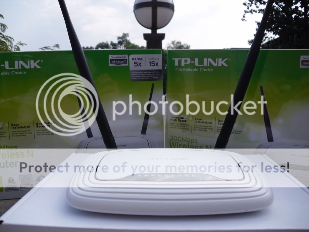 7dBi OMNI Antennas connected to the TP Link TL WR841ND 300 Mbps 