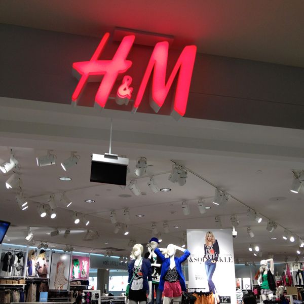 H&M store